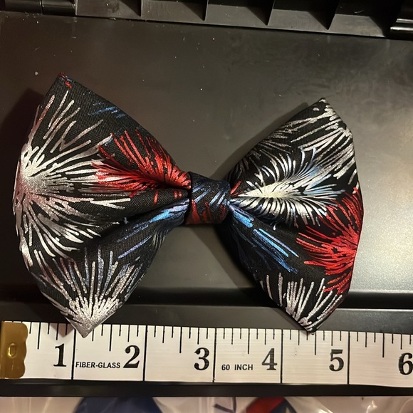 Shiny fireworks bow - Picture 3 of 4
